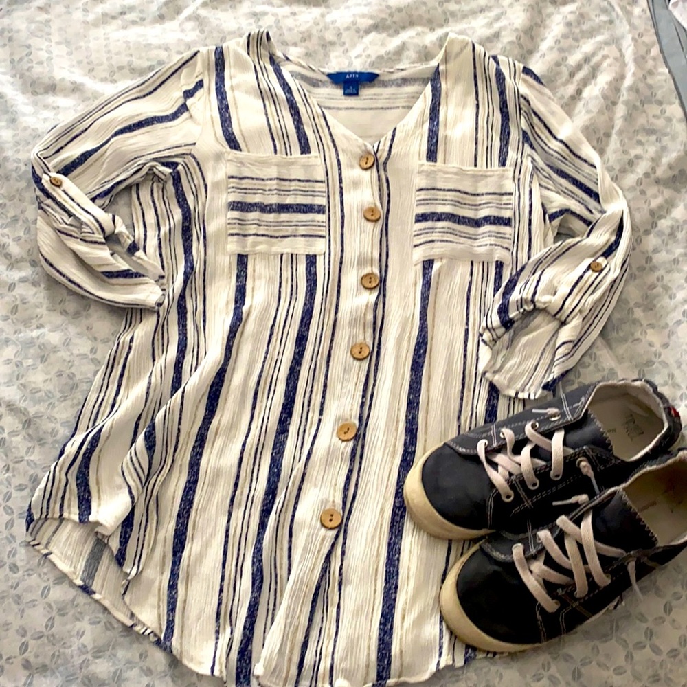 Comfy APT 9 blouse